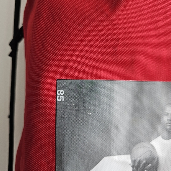 ๐ฅ Vintage Air Jordan Drawstring Bag โ Red/Black โ Michael Jordan #23 Graphic โ - Picture 11 of 16
